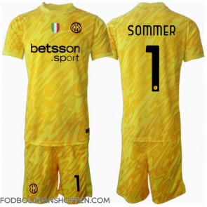 Inter Milan Yann Sommer #1 Målmand Udebanetrøje Børn 2024-25 Kortærmet (+ Korte bukser)